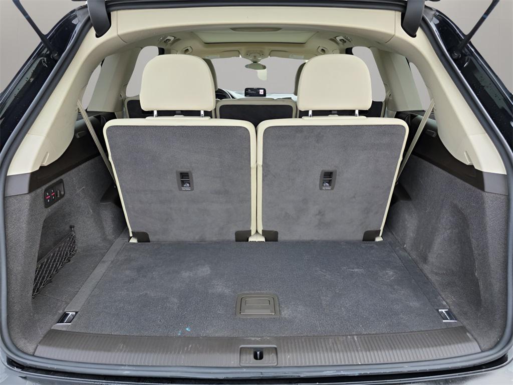 used 2017 Audi Q7 car, priced at $17,266