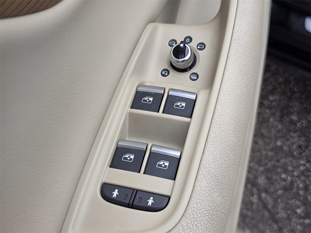 used 2017 Audi Q7 car, priced at $17,266