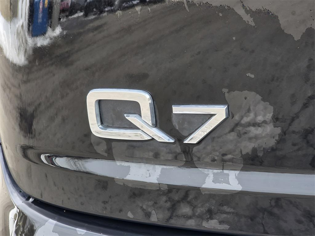 used 2017 Audi Q7 car, priced at $17,266