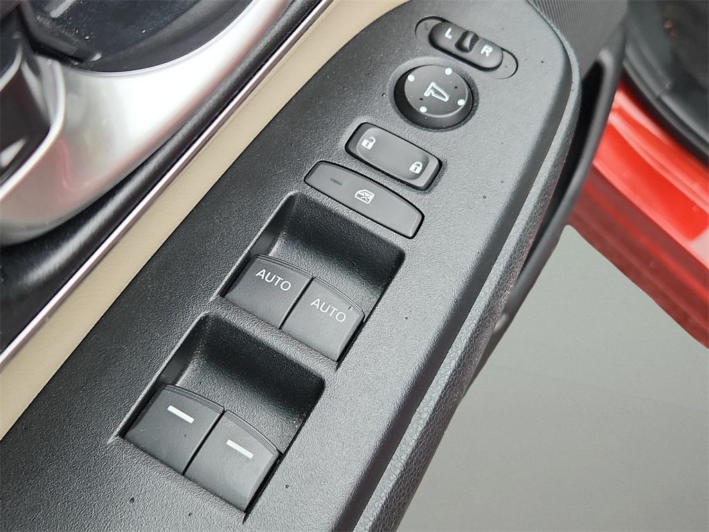 used 2018 Honda CR-V car, priced at $21,366