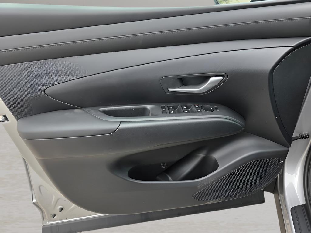new 2026 Hyundai TUCSON Hybrid car, priced at $30,925