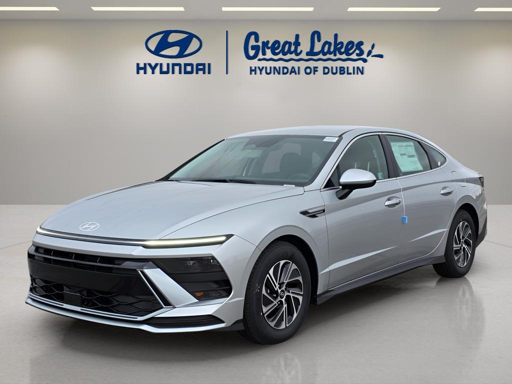 new 2026 Hyundai Sonata Hybrid car, priced at $28,456