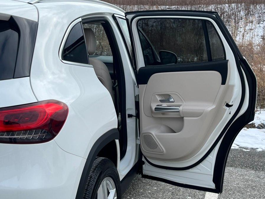 used 2021 Mercedes-Benz GLA 250 car, priced at $23,937