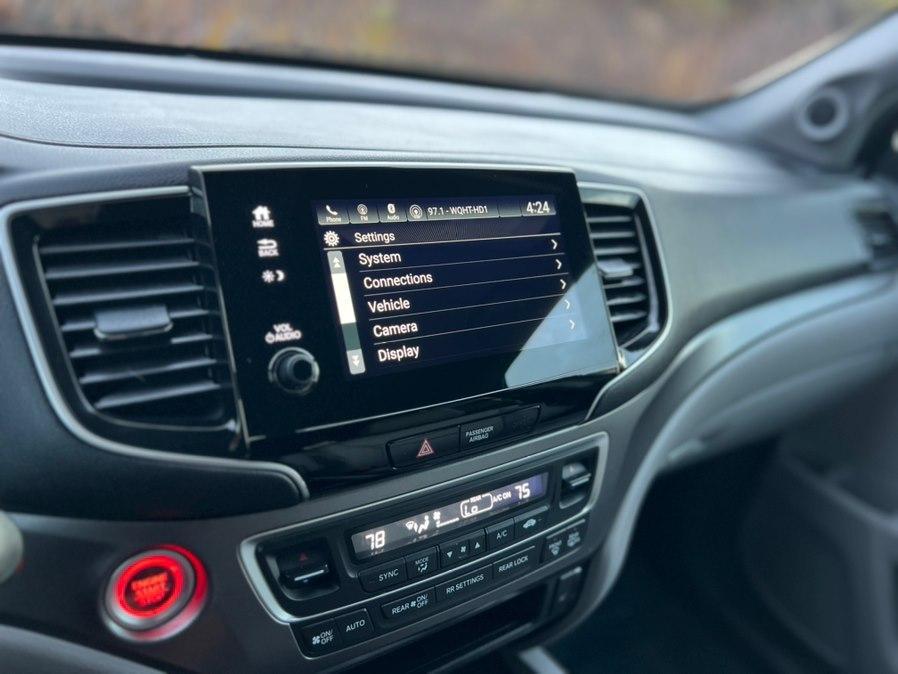 used 2019 Honda Pilot car, priced at $19,487