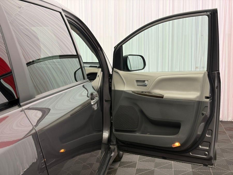 used 2020 Toyota Sienna car, priced at $25,377