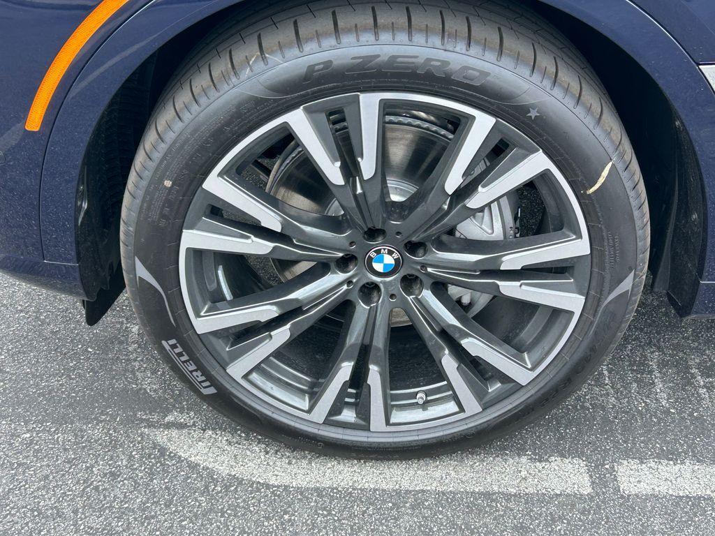 new 2026 BMW X7 car, priced at $99,495