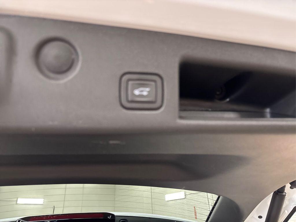 used 2024 Chevrolet Equinox car, priced at $25,375