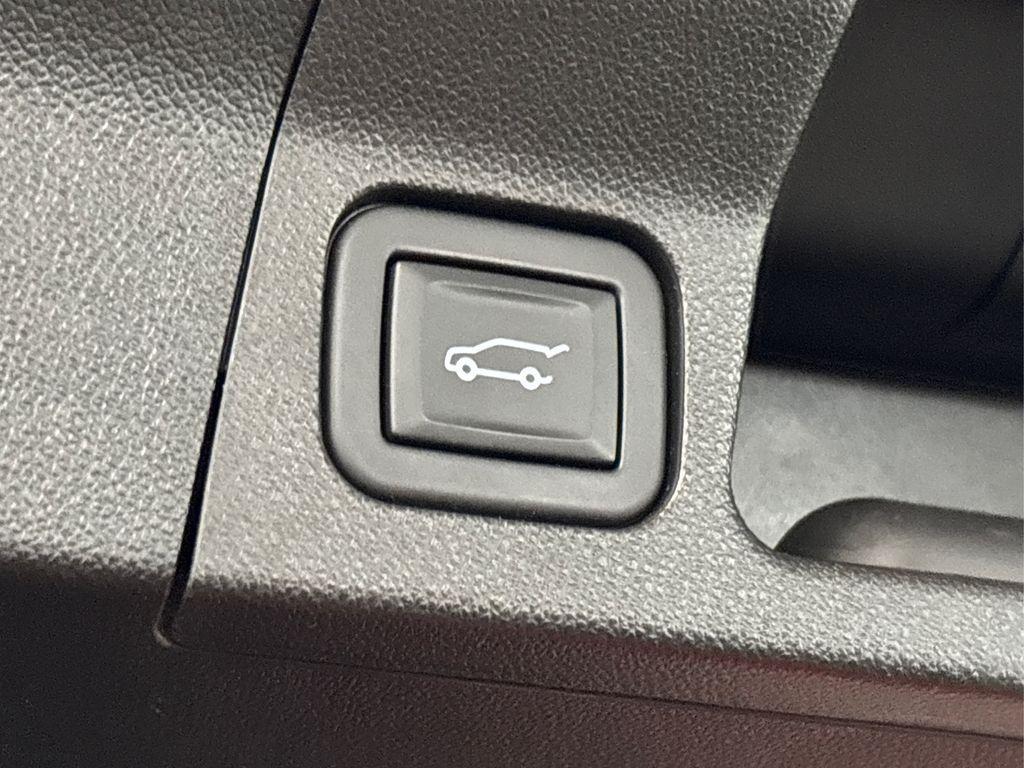 used 2023 GMC Acadia car, priced at $33,567