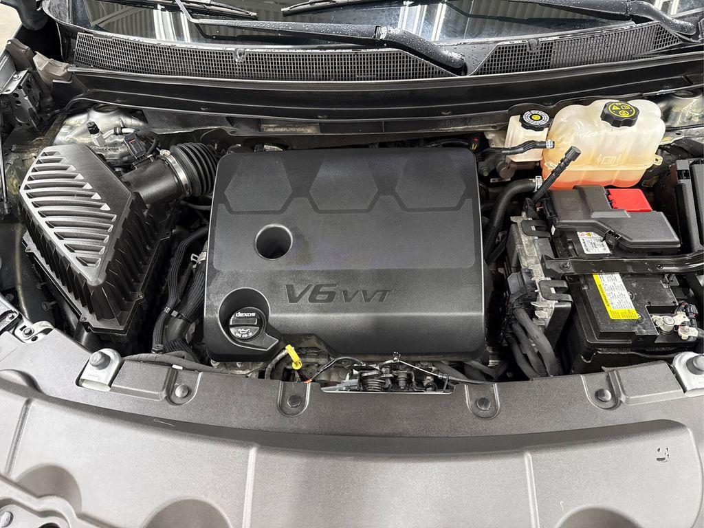 used 2023 Chevrolet Traverse car, priced at $30,413