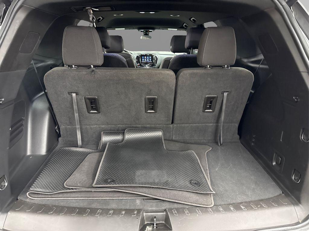 used 2023 Chevrolet Traverse car, priced at $30,413
