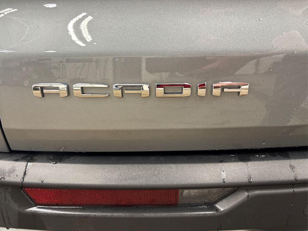used 2024 GMC Acadia car, priced at $36,999