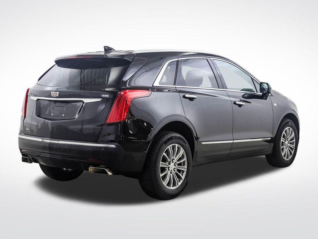 used 2017 Cadillac XT5 car, priced at $18,840