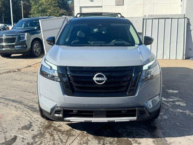 new 2025 Nissan Pathfinder car, priced at $45,623