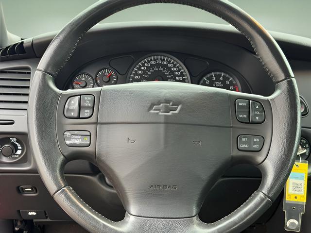 used 2004 Chevrolet Monte Carlo car, priced at $12,988