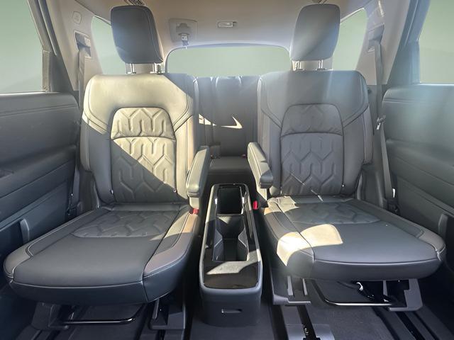 new 2026 Nissan Pathfinder car, priced at $50,136