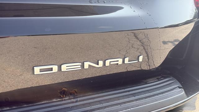 used 2021 GMC Yukon XL car, priced at $44,637