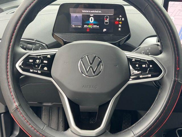 used 2025 Volkswagen ID.4 car, priced at $29,494