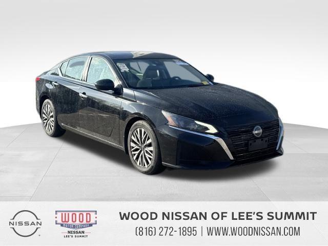 used 2023 Nissan Altima car, priced at $17,737