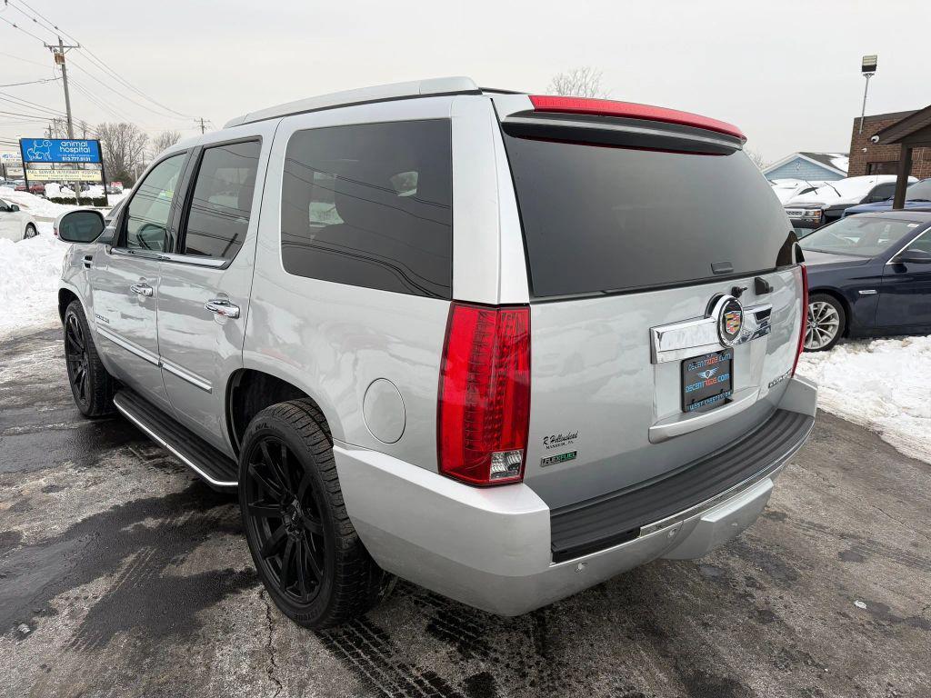 used 2012 Cadillac Escalade car, priced at $14,777
