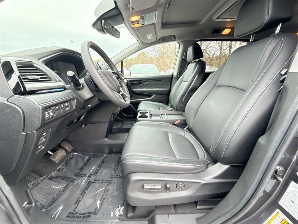 used 2024 Honda Odyssey car, priced at $34,946