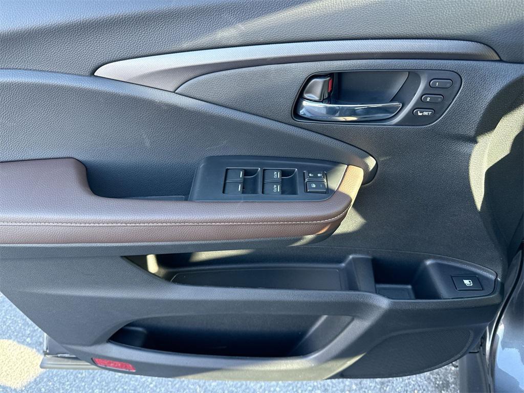 new 2026 Honda Ridgeline car, priced at $39,952