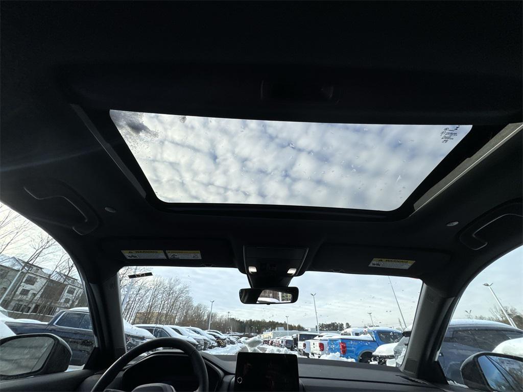 new 2026 Honda CR-V Hybrid car, priced at $37,924