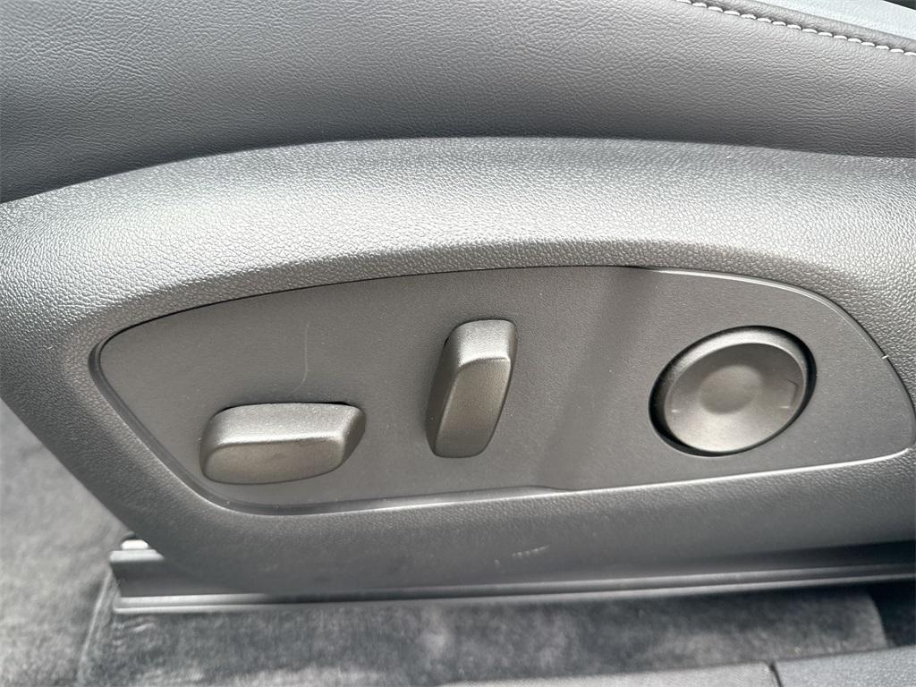 used 2025 Honda Prologue car, priced at $29,057