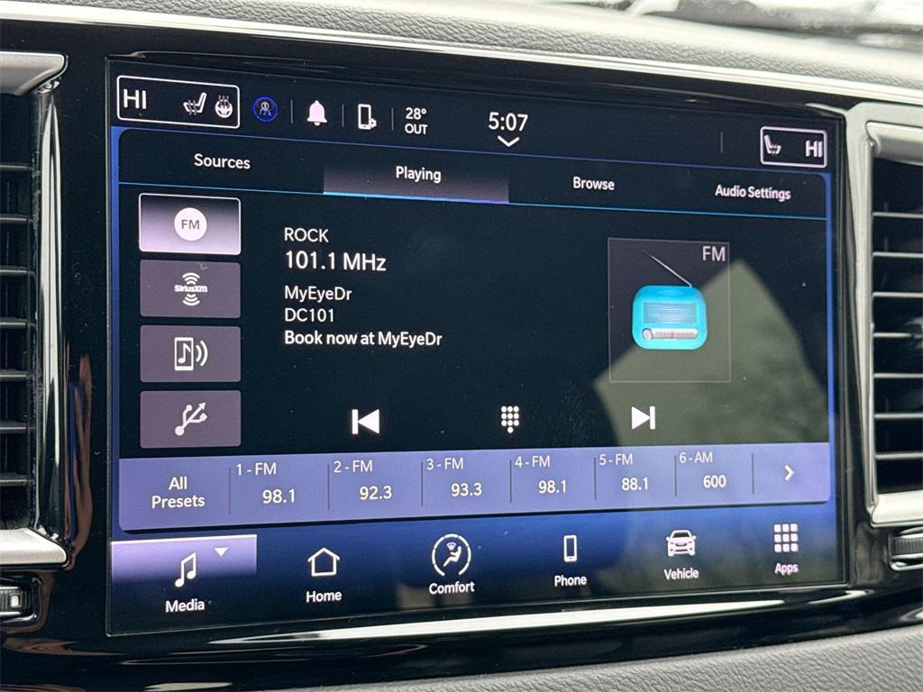 used 2023 Chrysler Pacifica car, priced at $23,000