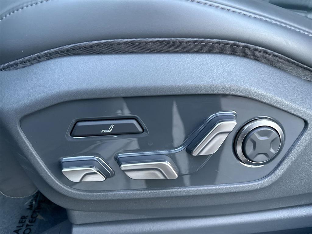 used 2024 Kia EV9 car, priced at $39,231