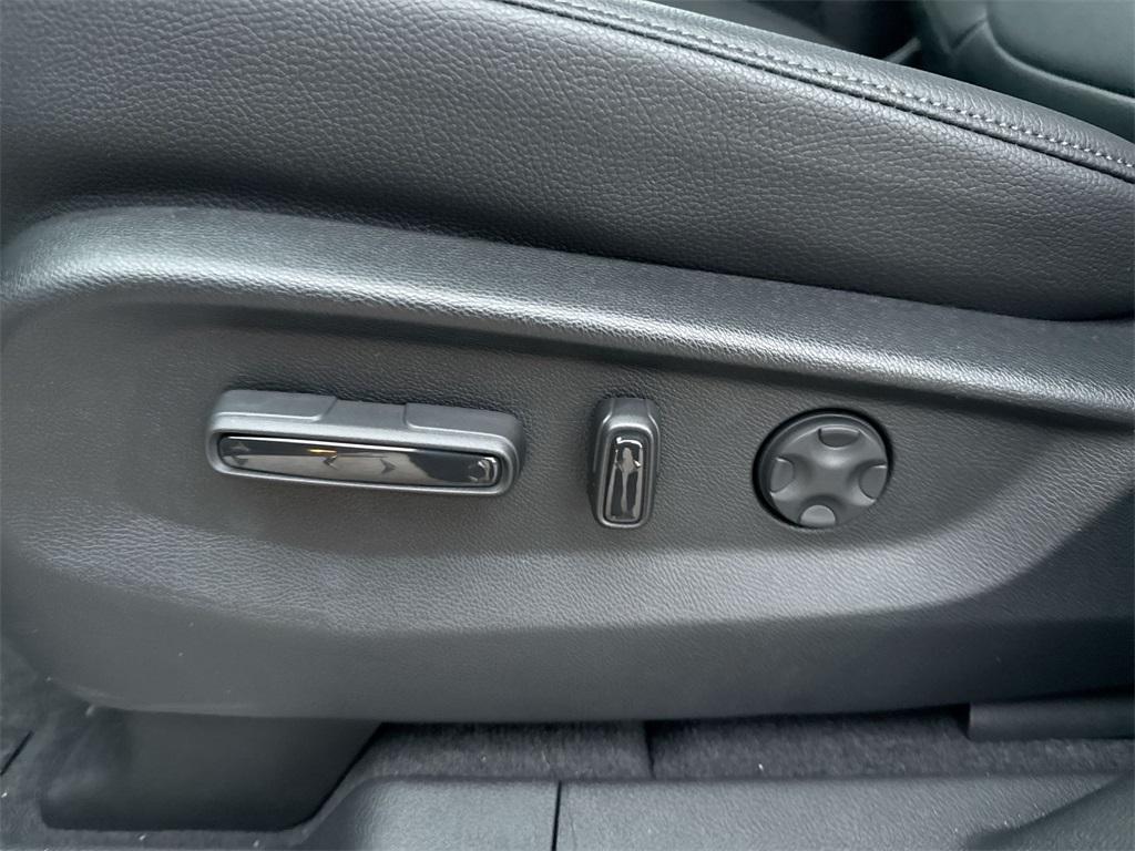 new 2026 Honda Odyssey car, priced at $41,198