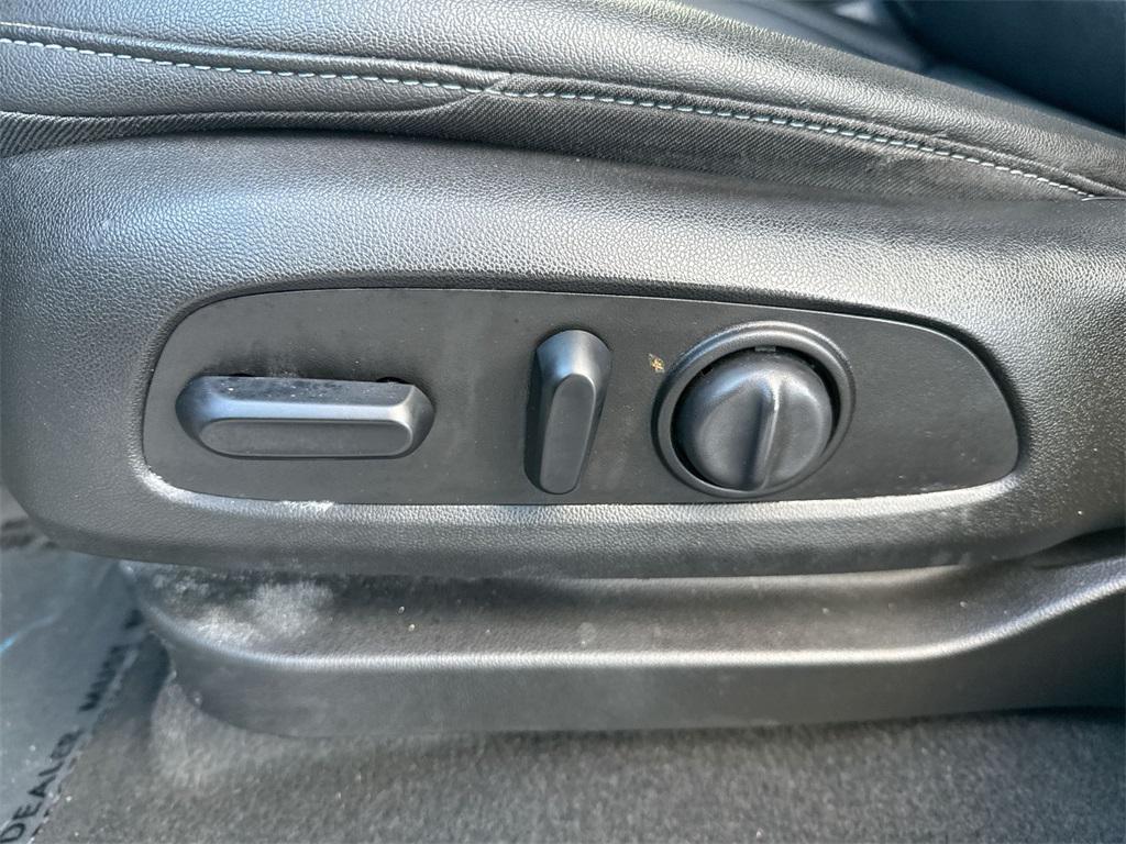 used 2022 Chevrolet Bolt EV car, priced at $16,296