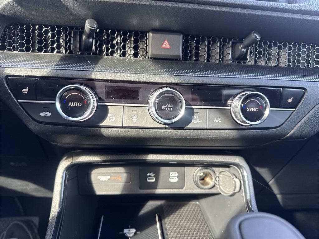 new 2026 Honda CR-V Hybrid car, priced at $37,924