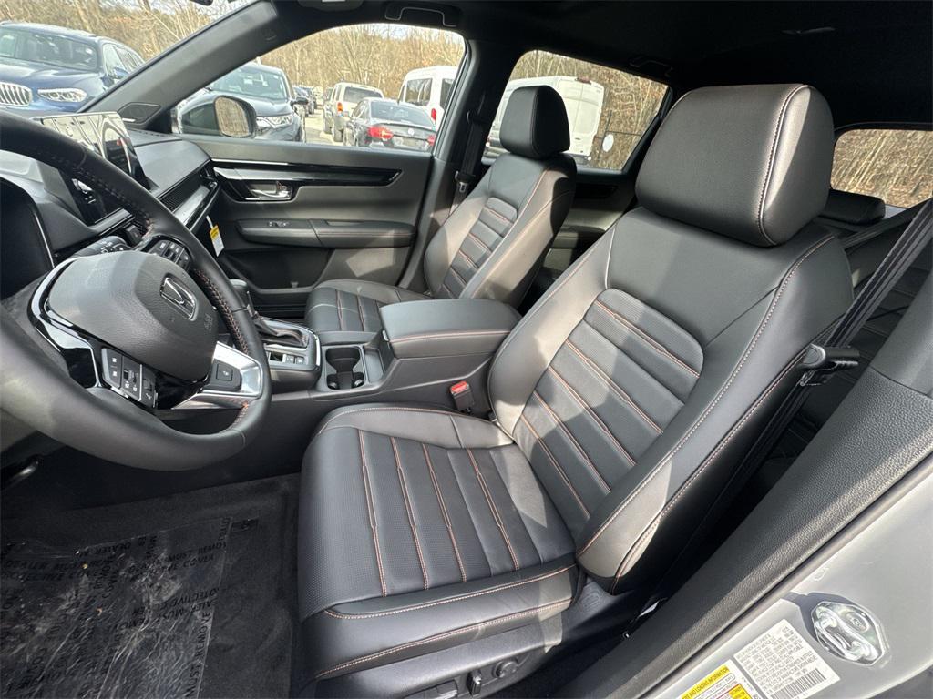 new 2026 Honda CR-V Hybrid car, priced at $39,740