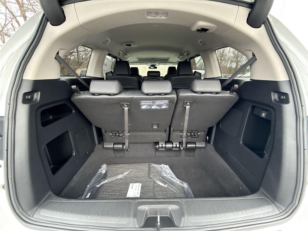 new 2026 Honda Odyssey car, priced at $40,271