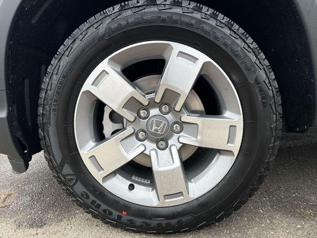 new 2026 Honda Ridgeline car, priced at $39,952