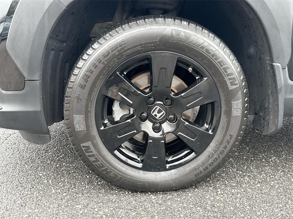 used 2022 Honda Pilot car, priced at $24,988