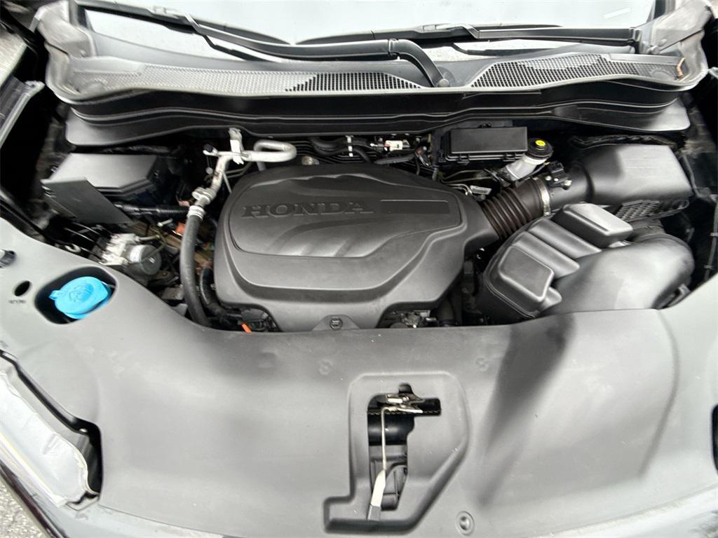 used 2022 Honda Pilot car, priced at $24,988