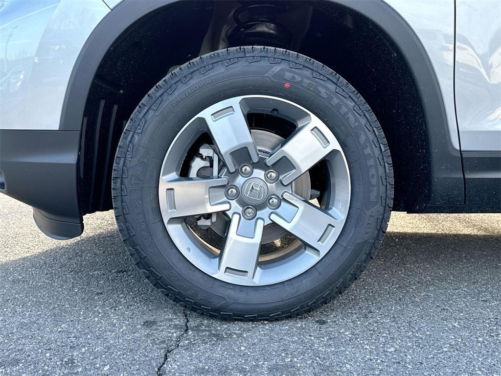 new 2026 Honda Ridgeline car, priced at $39,952