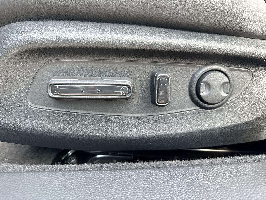 new 2026 Honda Accord Hybrid car, priced at $33,431