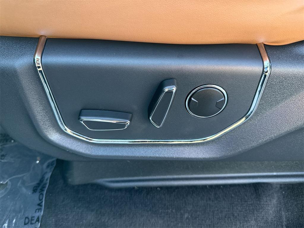 used 2022 Ford Expedition Max car, priced at $49,275