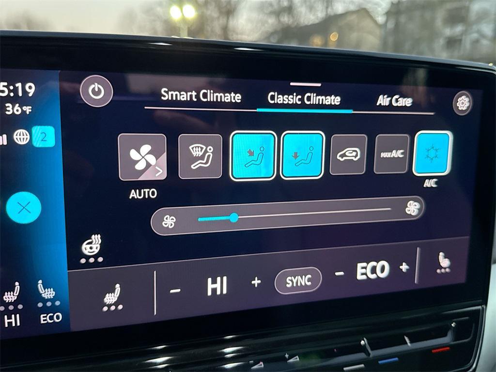 used 2021 Volkswagen ID.4 car, priced at $19,157