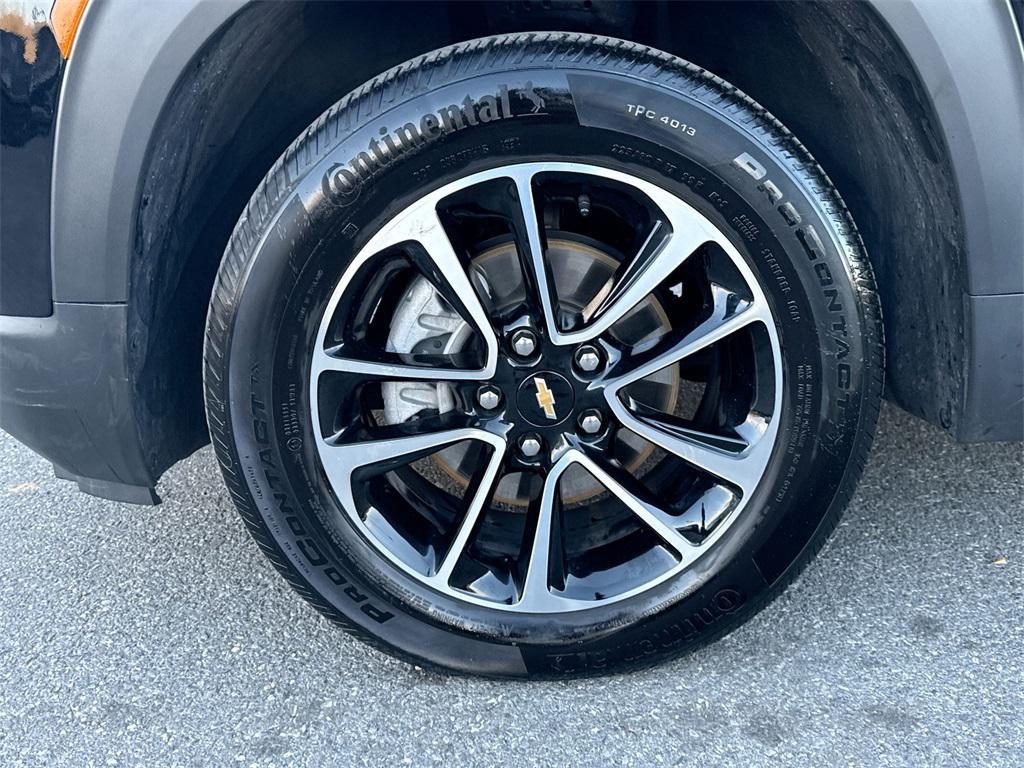 used 2025 Chevrolet TrailBlazer car, priced at $22,956