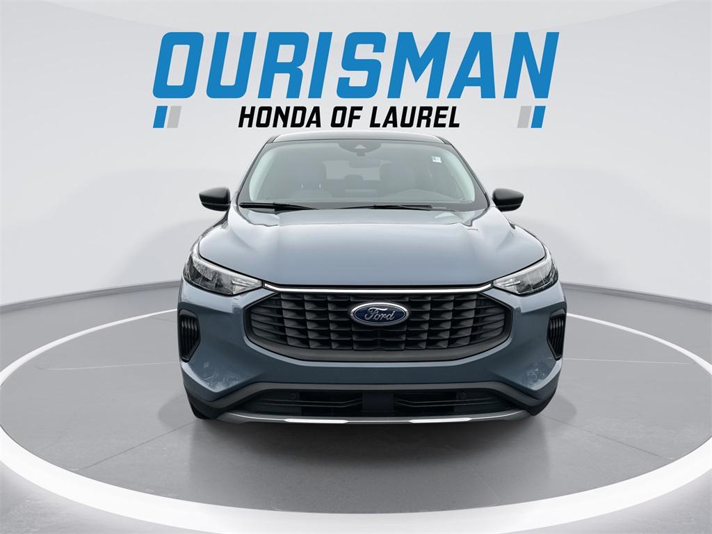 used 2025 Ford Escape car, priced at $21,675