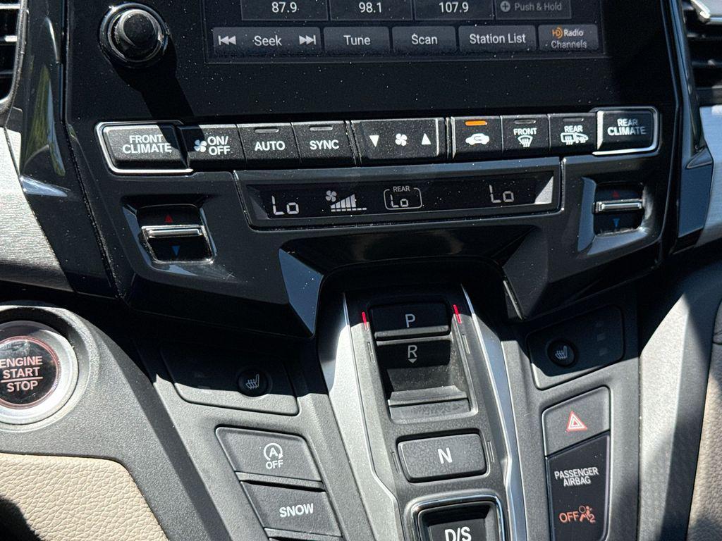 used 2023 Honda Odyssey car, priced at $35,595