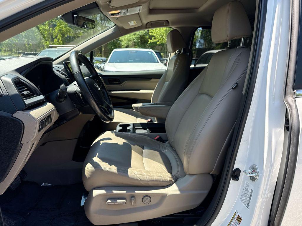 used 2023 Honda Odyssey car, priced at $35,595