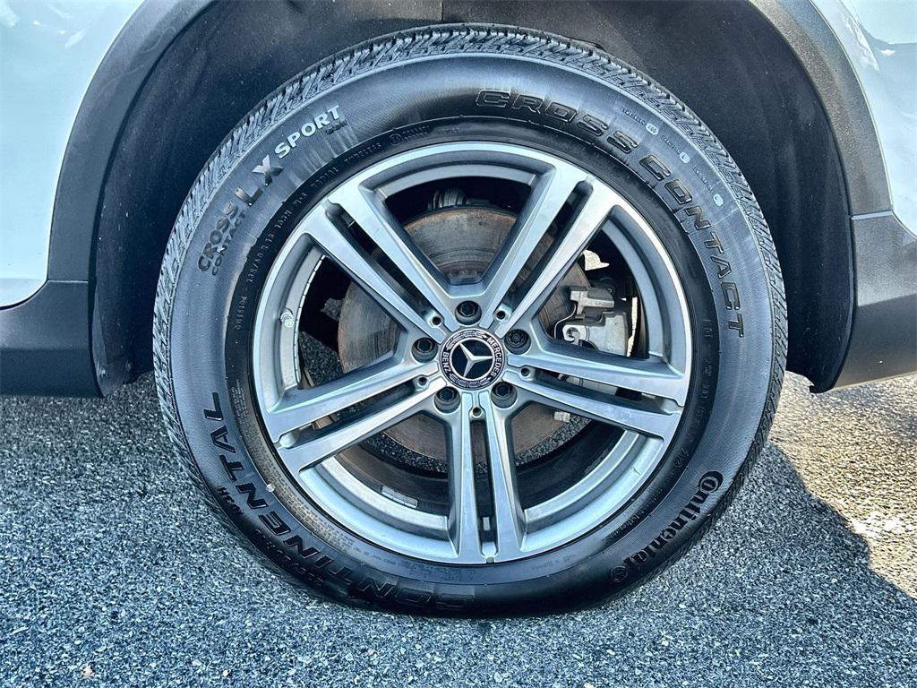 used 2020 Mercedes-Benz GLC 300 car, priced at $18,375