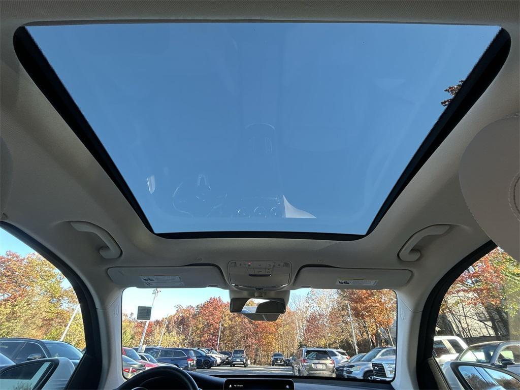 used 2020 Mercedes-Benz GLC 300 car, priced at $18,375