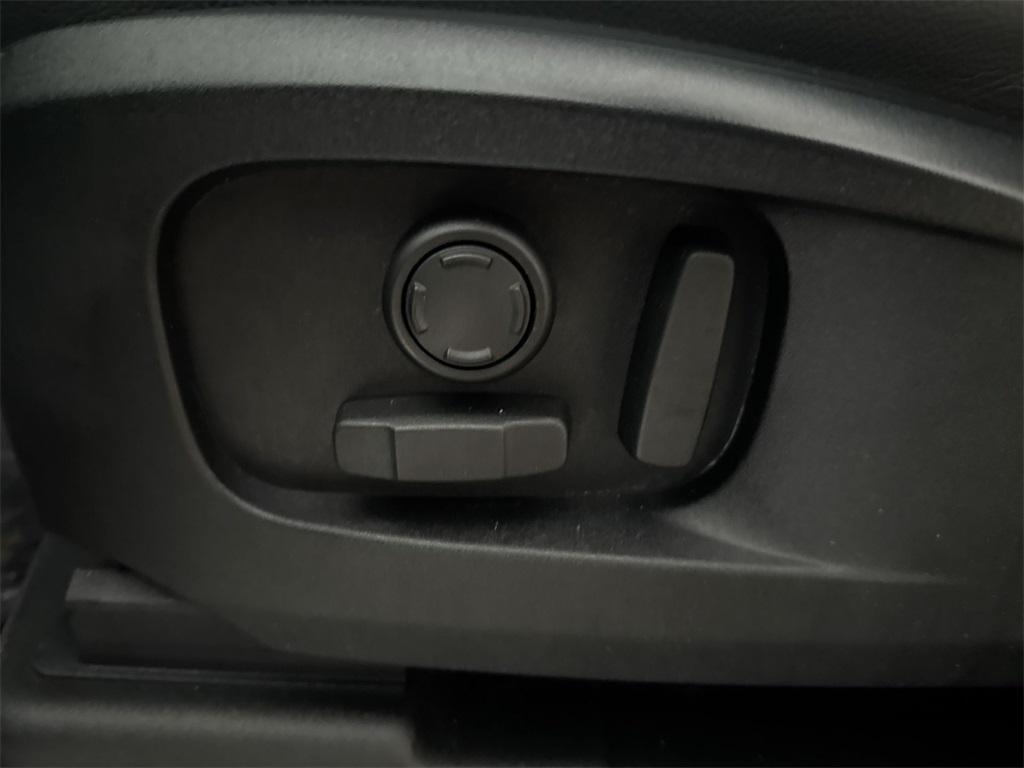 used 2020 Land Rover Defender car, priced at $41,000