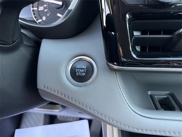 used 2020 Toyota Highlander car, priced at $26,100