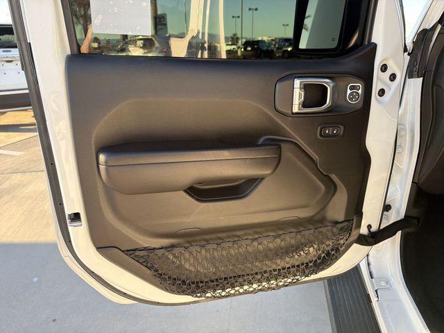 used 2021 Jeep Gladiator car, priced at $38,900